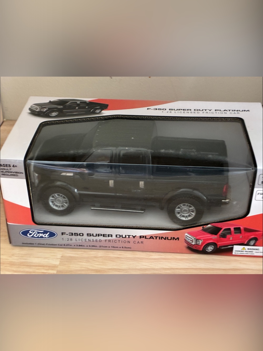Ford Black F-350 Super Duty Platinum Die-Cast Truck